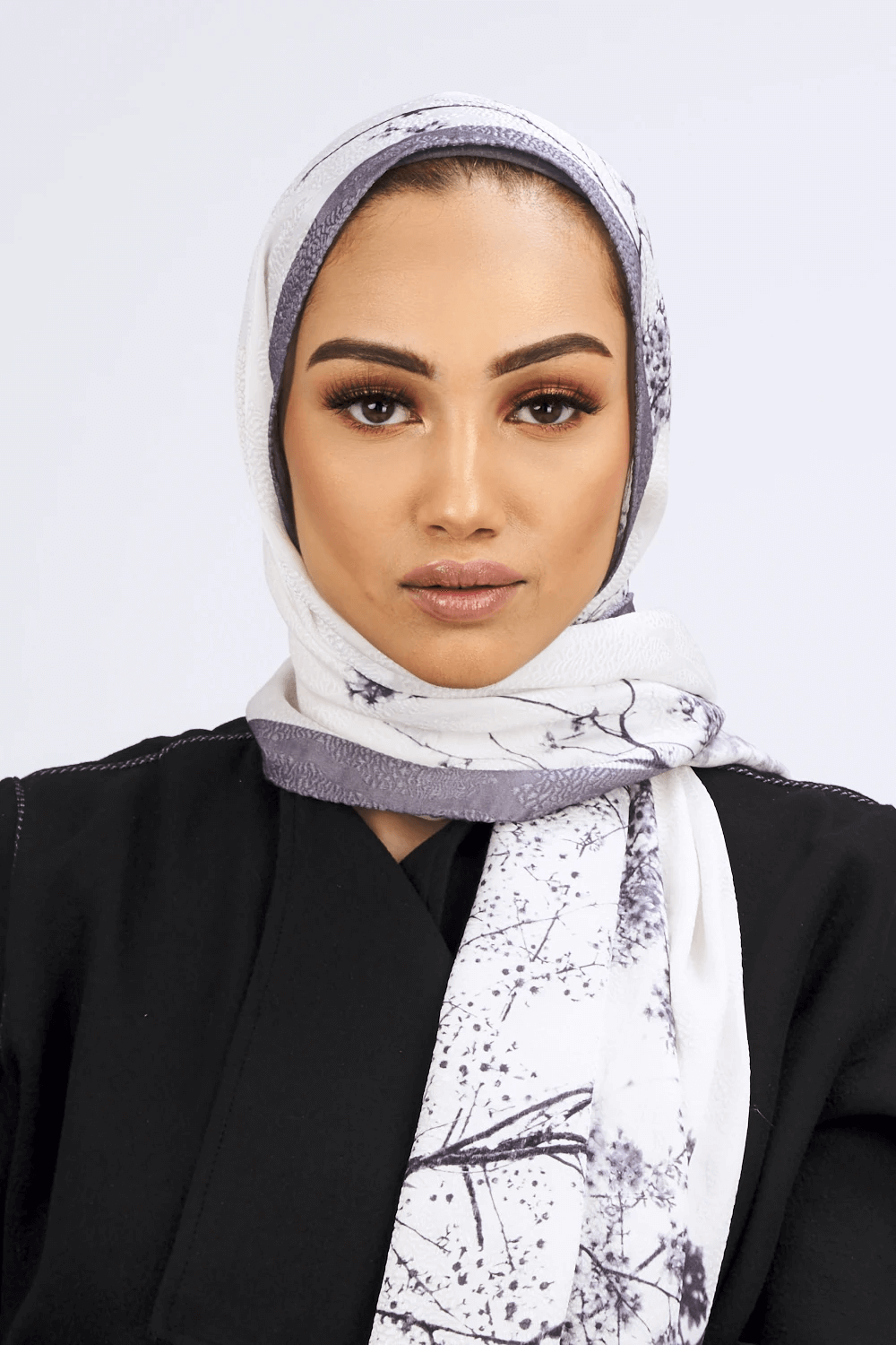 Premium Crepe Scarf in Grey & White Print