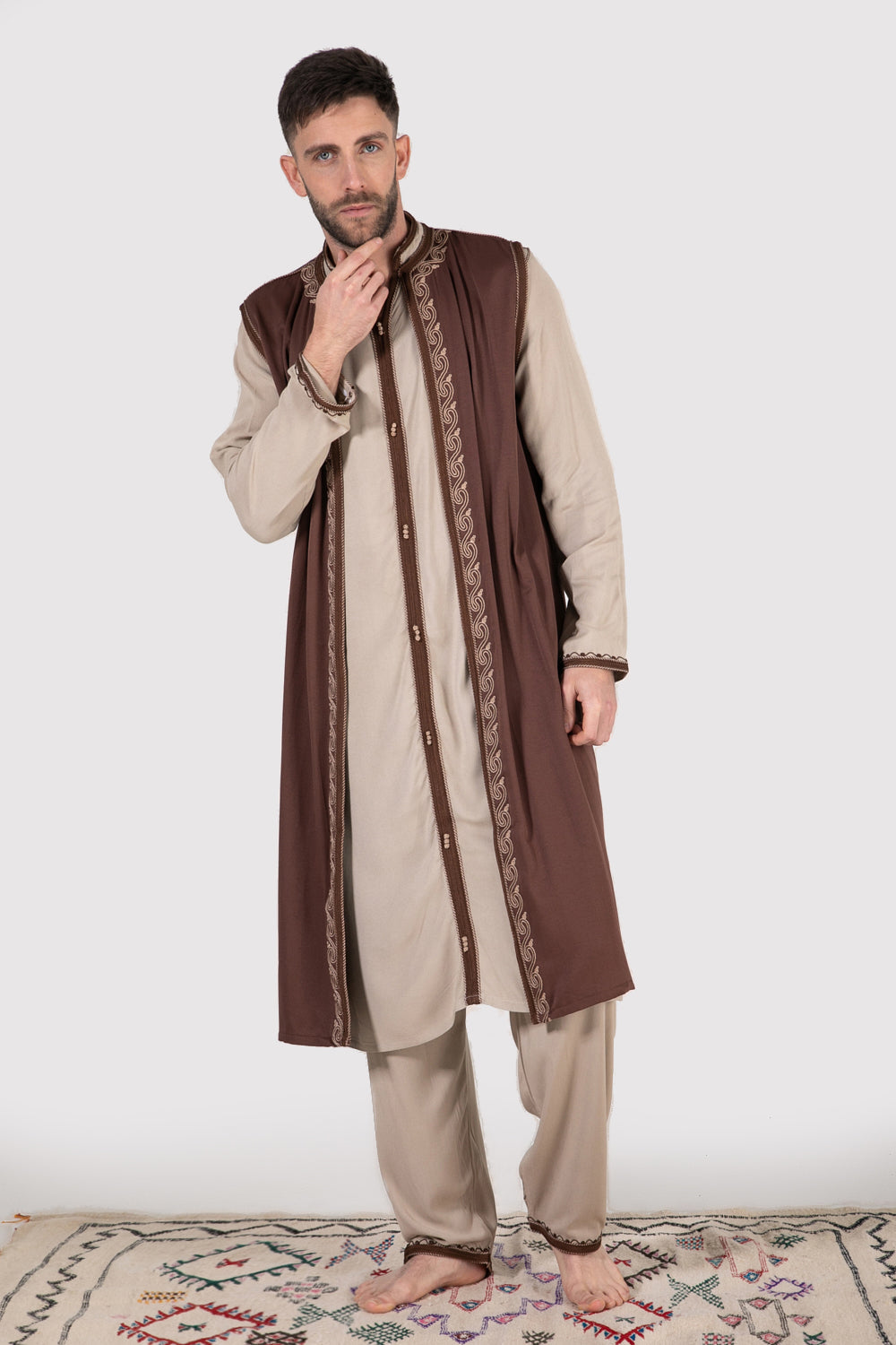 Jabador Achraf Men's Longline Thobe Sleeveless Vest and Trousers Embroidered Co-Ord Set in Brown