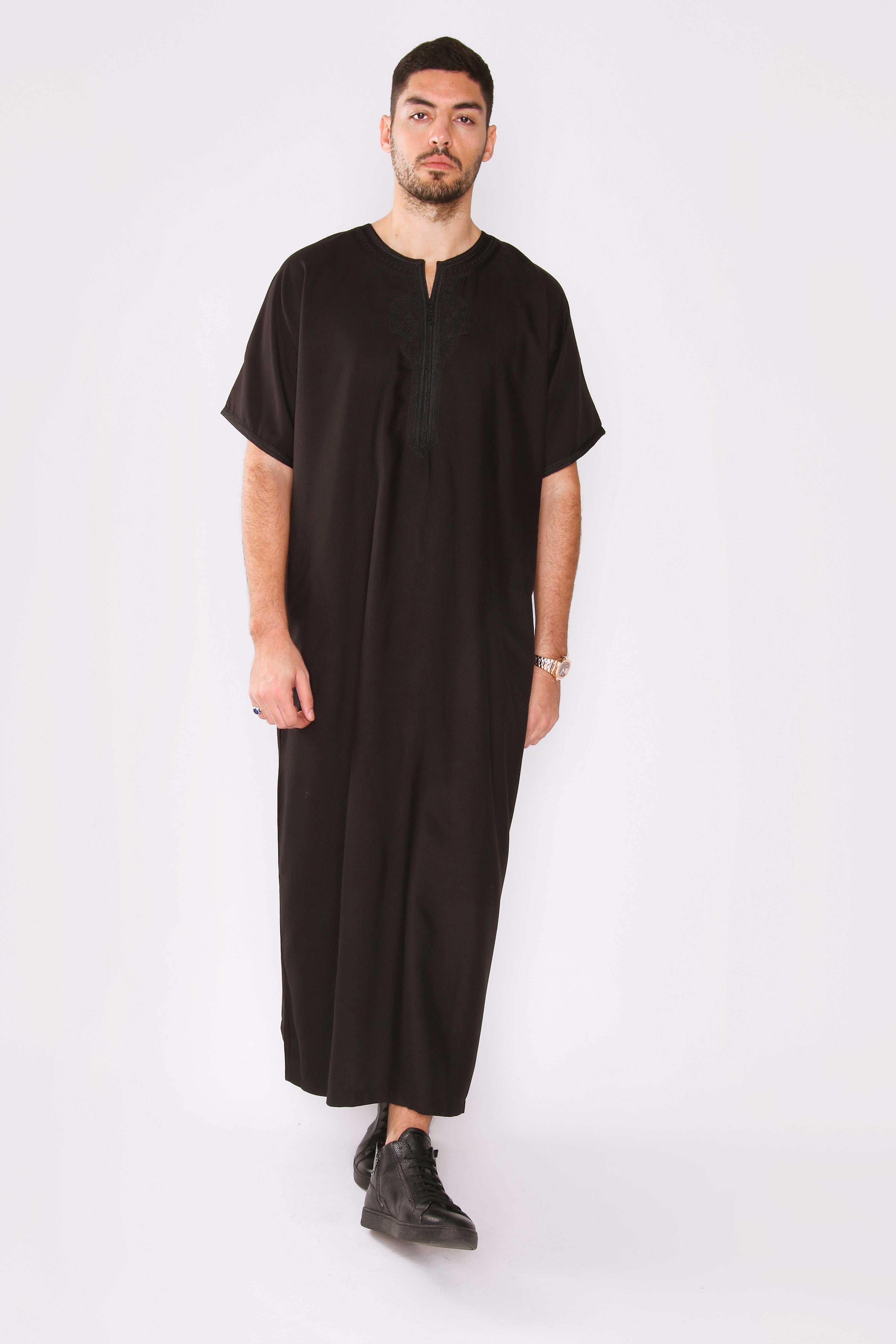 Gandoura Badr Embroidered Short Sleeve Men's Long Robe Thobe in Black