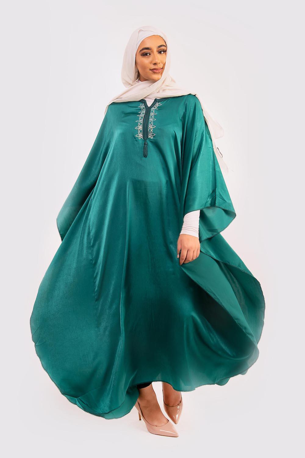 Kaftan Cherine Satin Dress in Green