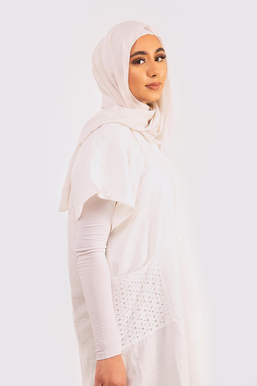 Djellaba Narcisse Short Sleeve Hooded Linen and Lace Maxi Dress Kaftan in White