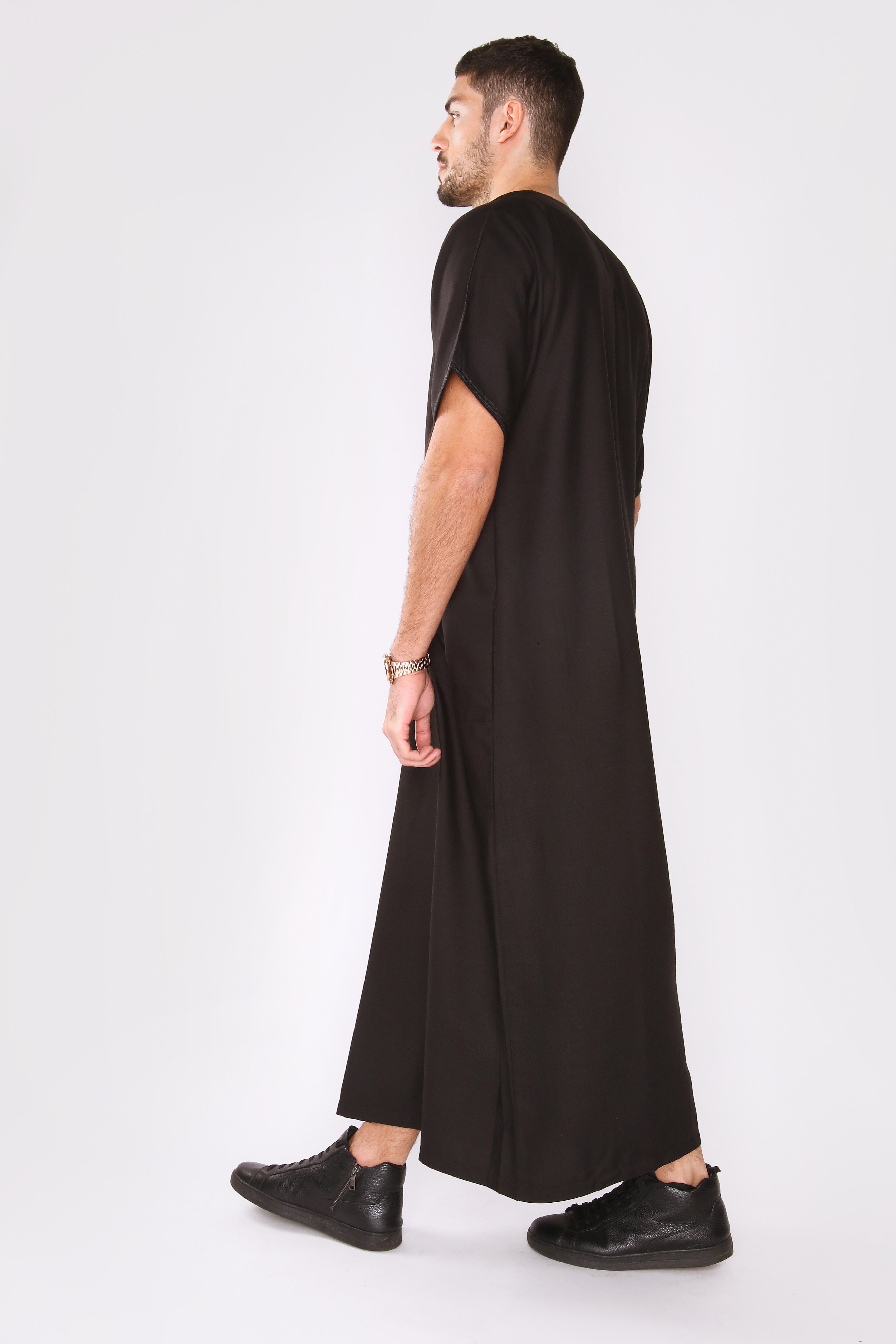 Gandoura Badr Embroidered Short Sleeve Men's Long Robe Thobe in Black