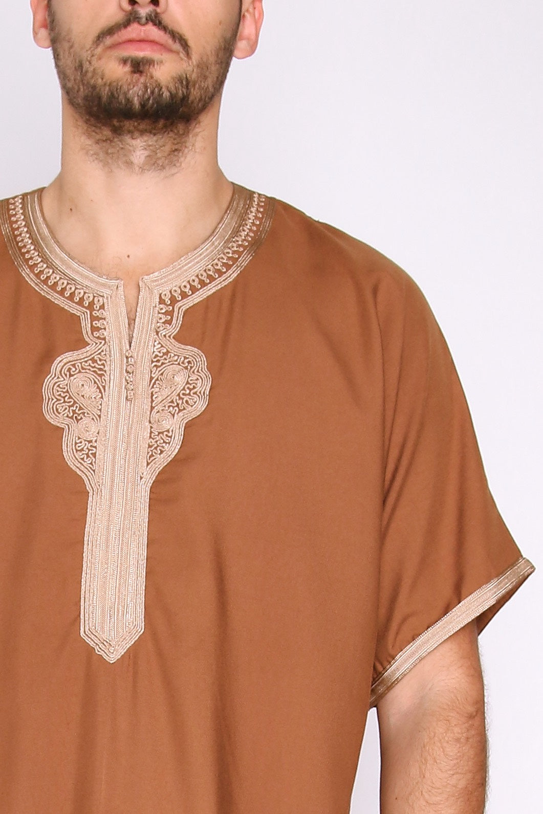 Gandoura Badr Embroidered Short Sleeve Men's Long Robe Thobe in Brown